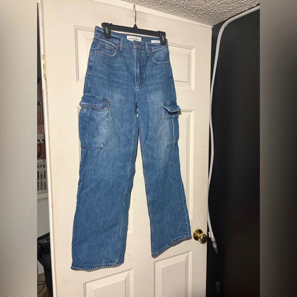 Denim Forum The Farrah Hi-Rise Cargo Jean - Picture 2 of 6